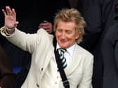 Sir Rod Stewart waves