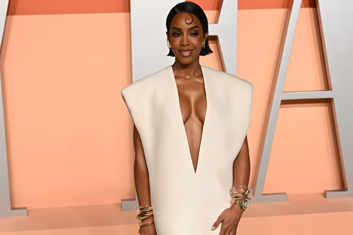 Kelly Rowland does blind audition as she joins The Voice UK as coach
