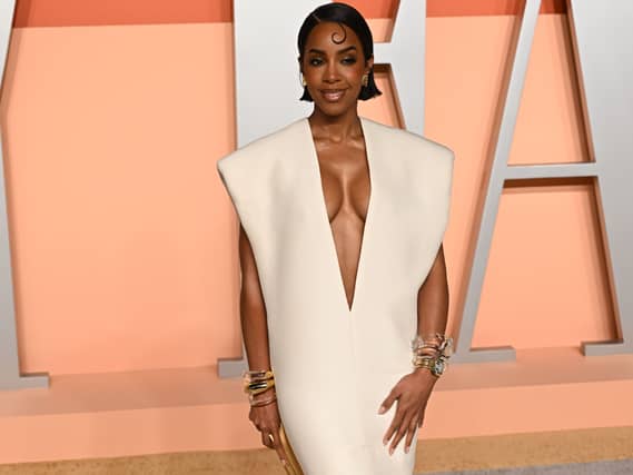 Kelly Rowland at the Academy Awards Vanity Fair Party in Los Angeles