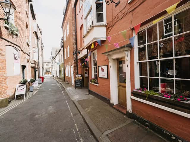 Chang Thai, Ludlow