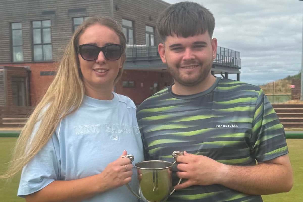 Double delight for Duncan on the bowls greens