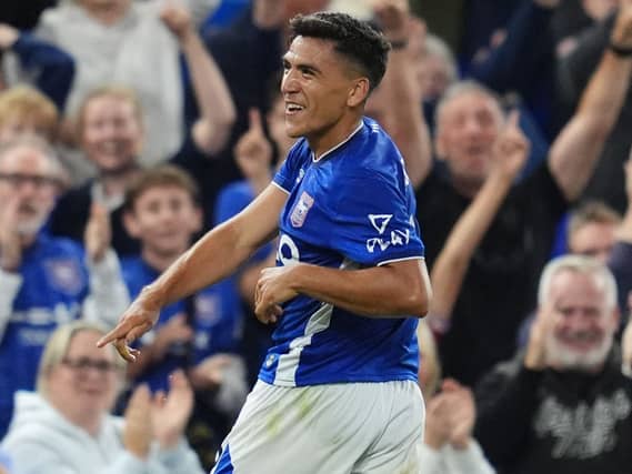 Marcelino Nunez celebrates scoring
