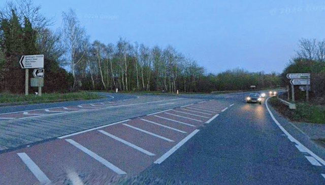 A stretch of the A5 near the Queen's Head junction