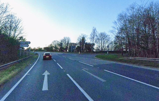 A stretch of the A5 near the Queen's Head junction