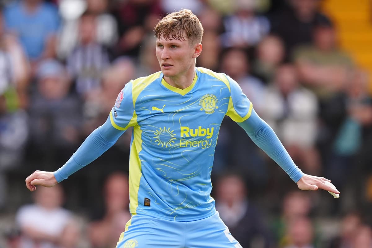 Grimsby and Fleetwood remain unbeaten after entertaining draw