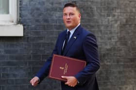 Wes Streeting arrives at a Cabinet meeting