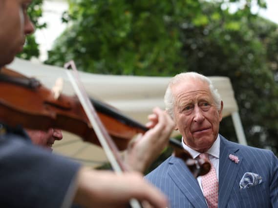 The King attends a garden party for the Victoria League for Commonwealth Friendship