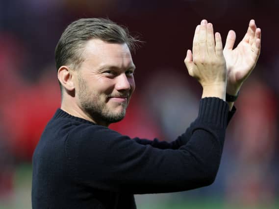 Alfred Johansson applauds