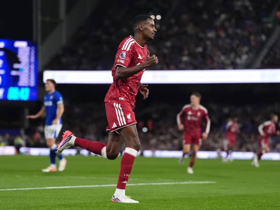 Alexander Isak'celebrates