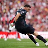 Emiliano Martinez in action