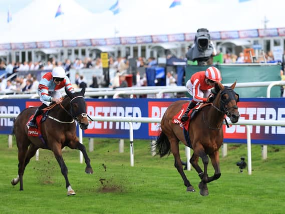 Caballo De Mar comes home to win the Betfred Howard Wright Doncaster Cup