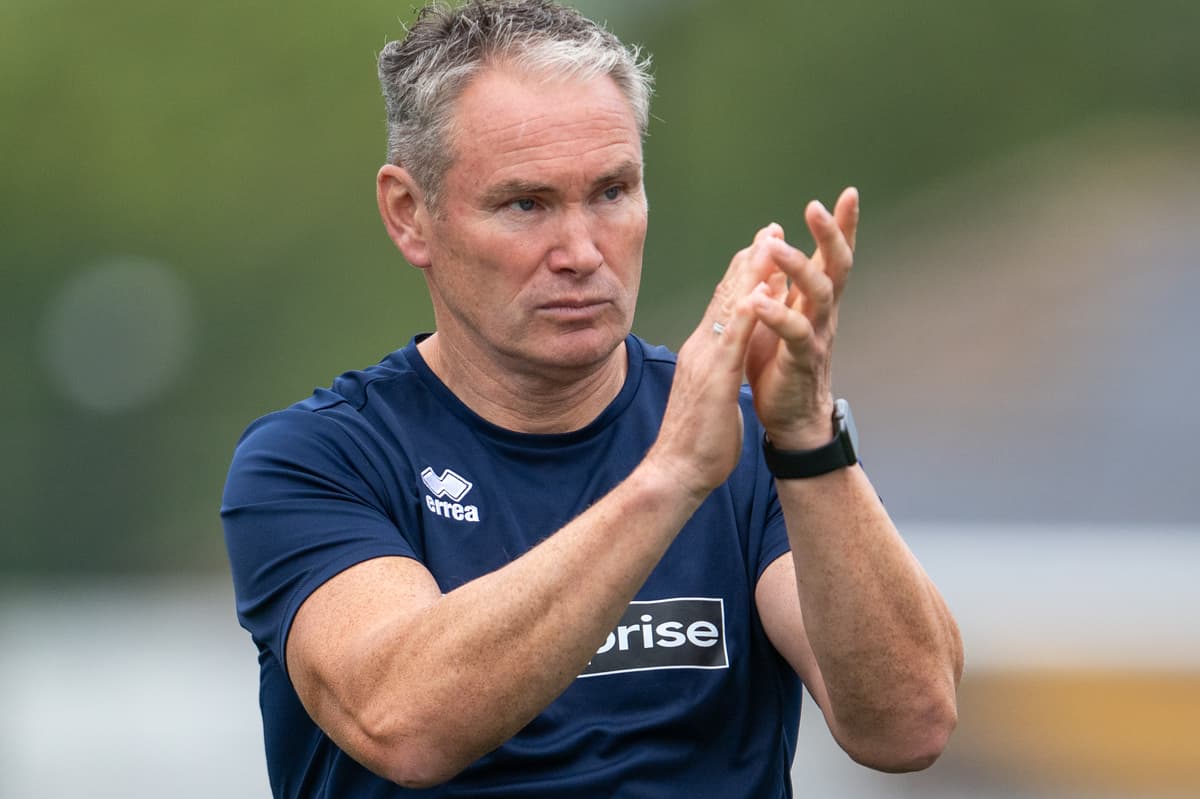 Der Trainer des AFC Telford reagiert auf das Ausscheiden im FA Cup.