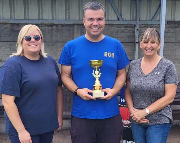 Ready for the final battle at Trench – Sian Skelton and (right) winner Sonya Lucas with Rob Burroughs