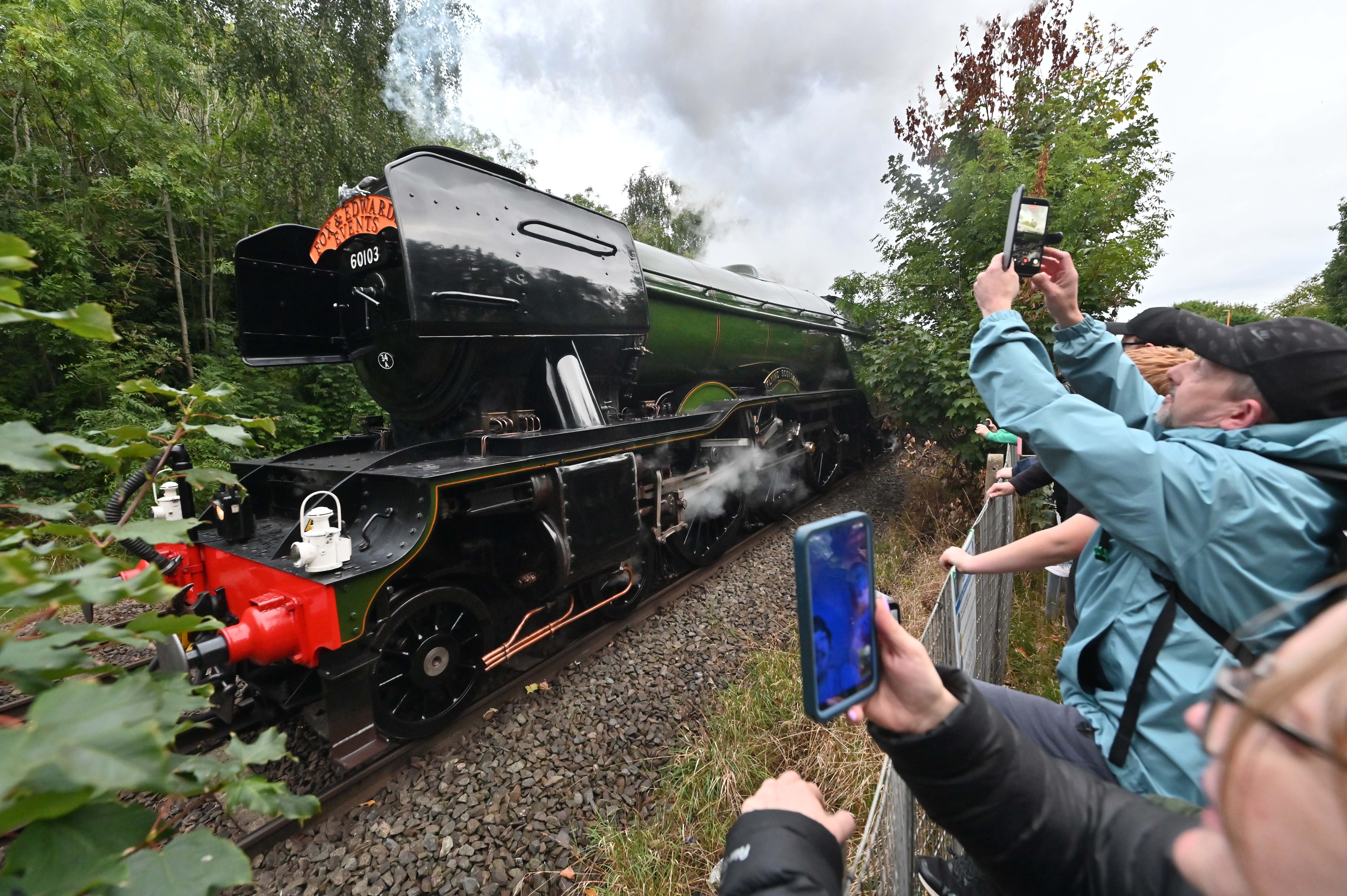 Watch as iconic Flying Scotsman draws crowds from far and wide to ...