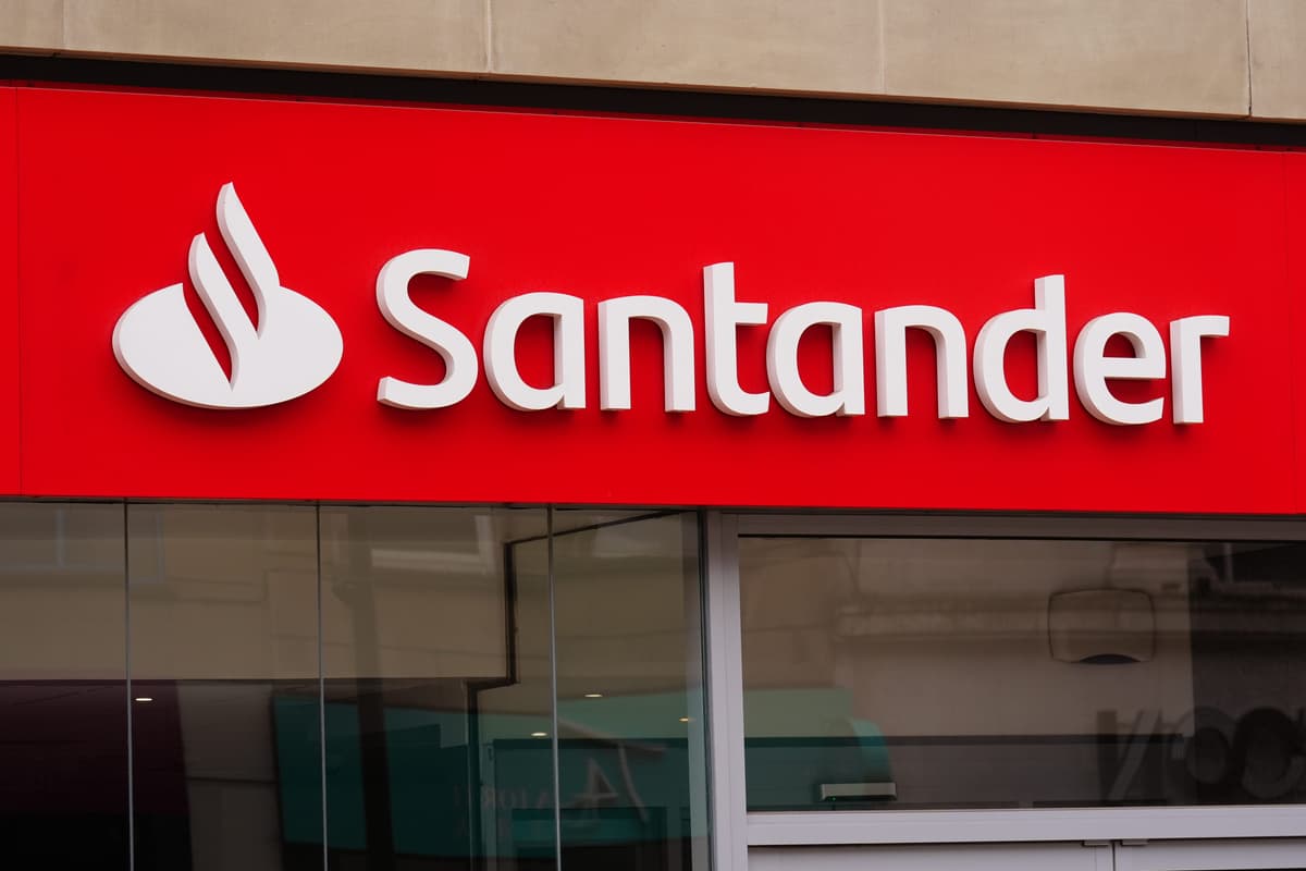 Santander online banking outage leaves customers unable to log on
