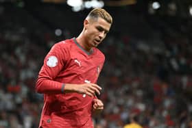 Cristiano Ronaldo jogging