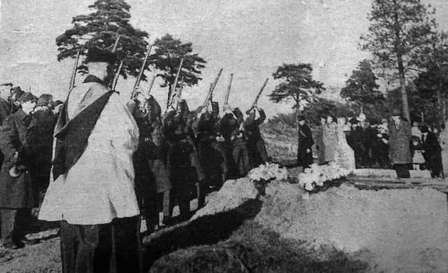 The Luftwaffe pair were buried with full military honours in November 1940