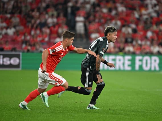 Camilo Duran (right) in Estadio da Luz
