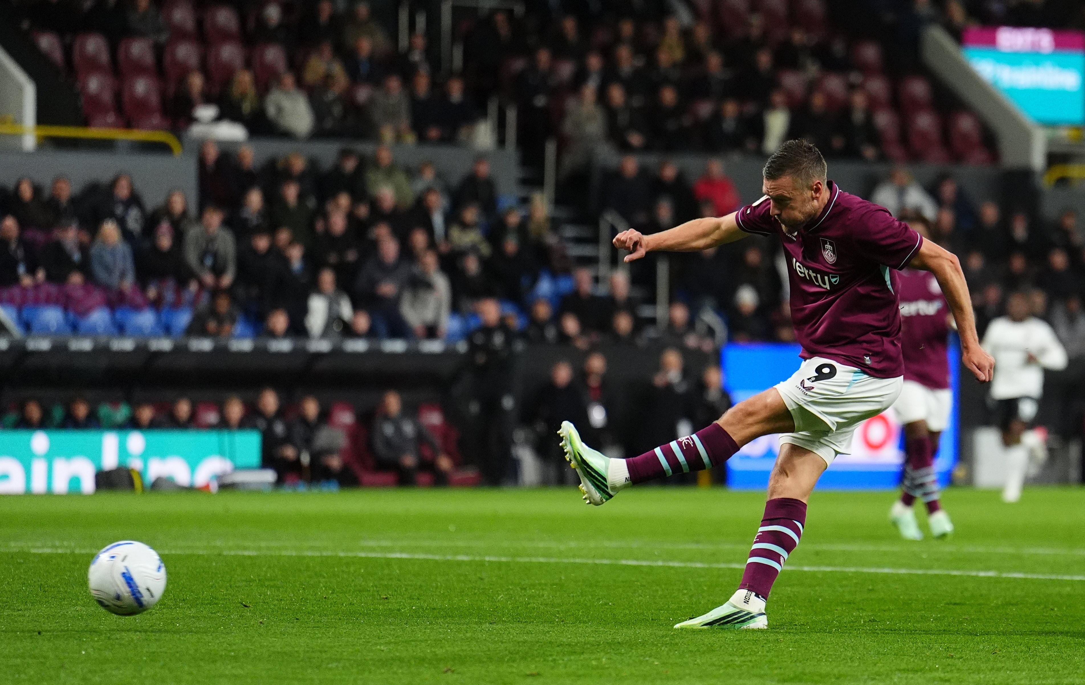 Super sub Tawanda Chirewa fires Wolves to dramatic Turf Moor comeback