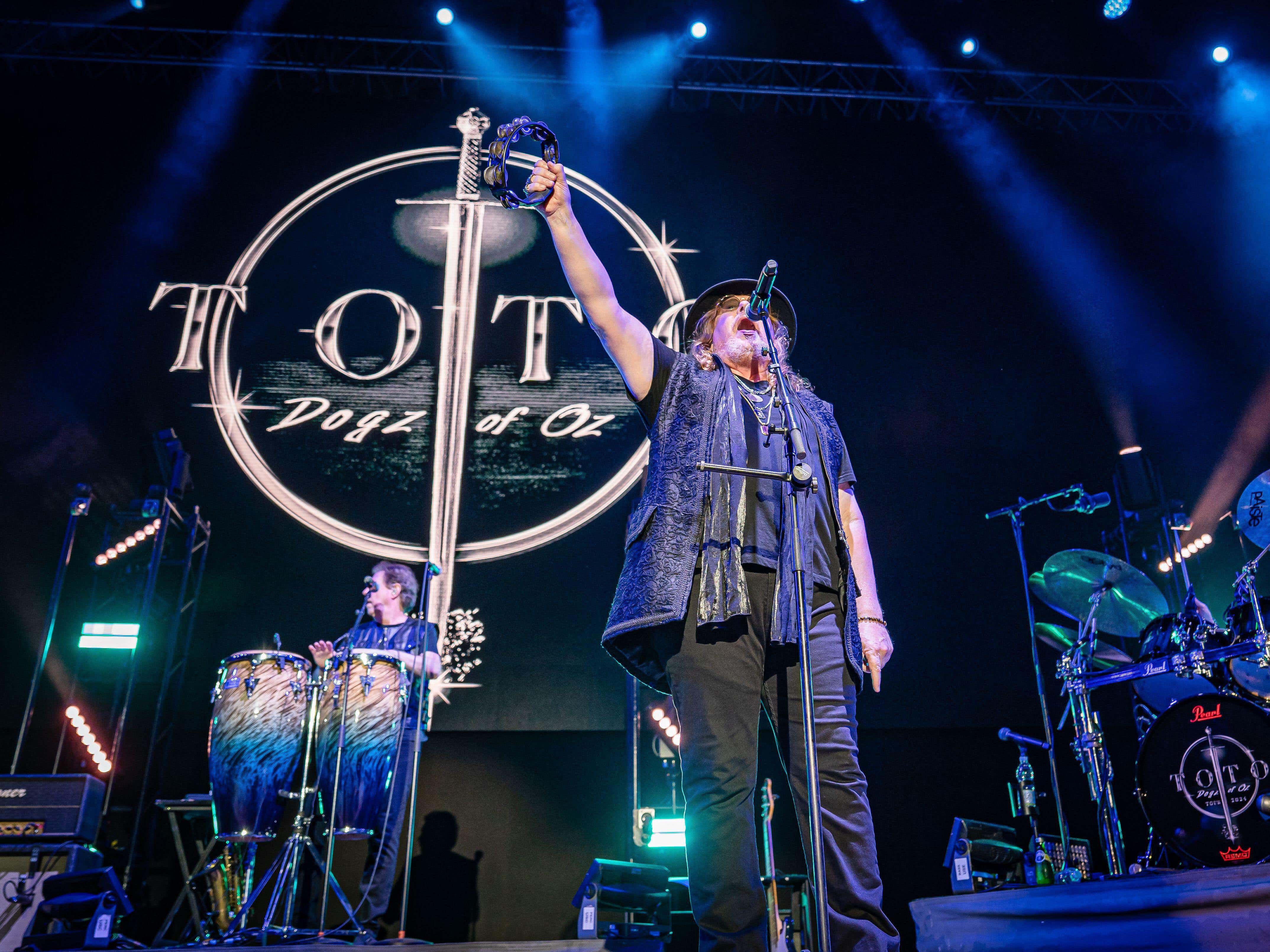 Toto on stage