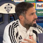 Como manager Cesc Fabregas was asked about the Manchester United job