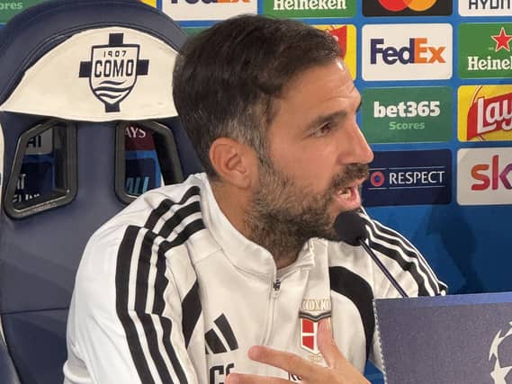Como manager Cesc Fabregas was asked about the Manchester United job