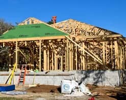 A house being built. By Paul Brennan from Pixabay free to use.