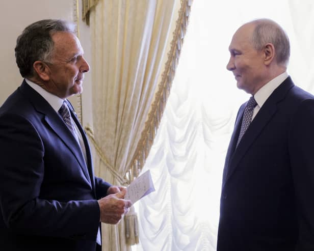 US envoy Steve Witkoff speaking to Russian President Vladimir Putin