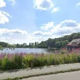 A proposed traffic order would change the one way system around Llandrindod Wells lake. From Google Streetview.