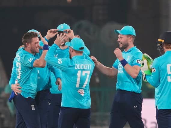 England’s Liam Dawson with teammates celebrates the wicket of Sri Lanka’s Dasun Shanaka