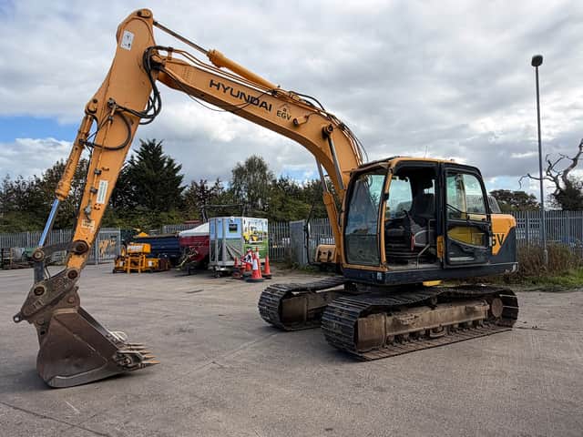 This Hyundai Robex 140LC-9A 14-tonne excavator sold for £17,300.