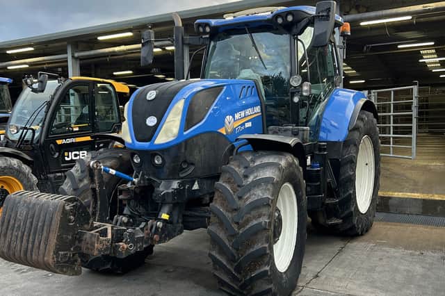 This 2018 New Holland T7.210 4WD tractor with front linkage and cab suspension sold for £25,000.