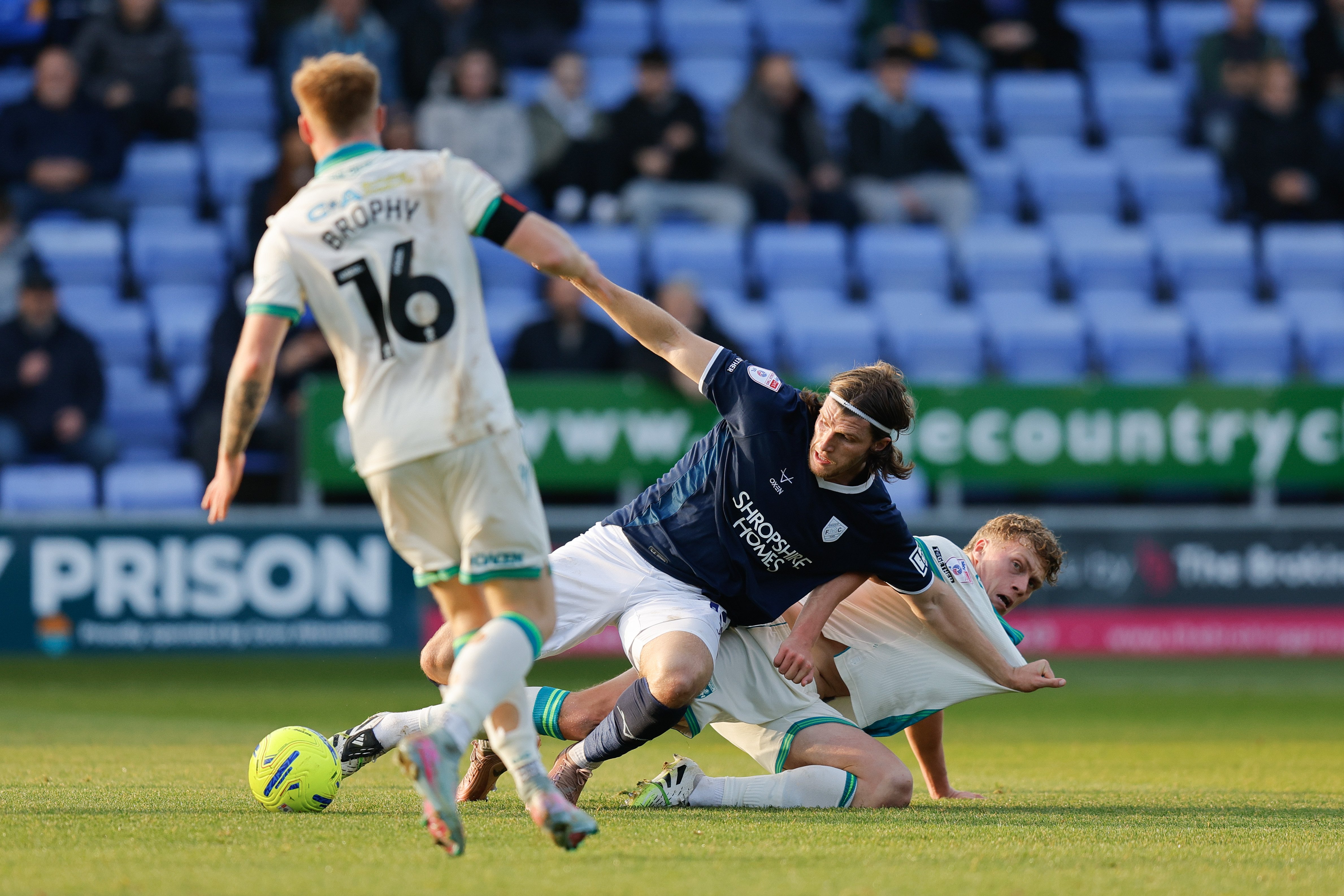 Report: Former Shrewsbury Town boss returns to haunt them on Halloween