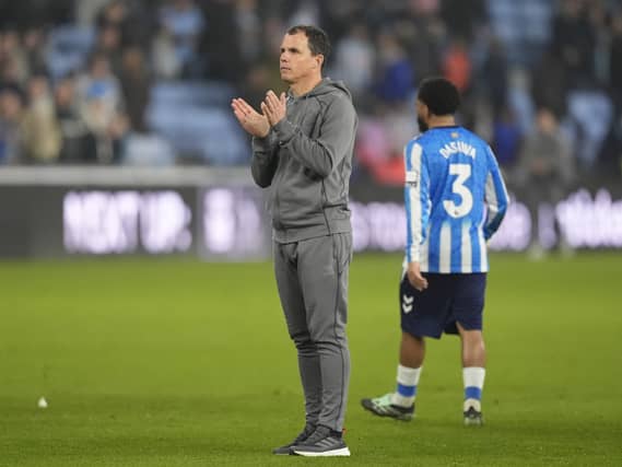 Regis Le Bris applauds