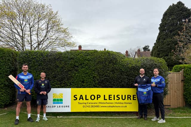 L-R: Dustin Melton (Player), James Wojda (Senior Head Coach), Ed Glover (Salop Leisure), and Rob Foster (Club Chair)