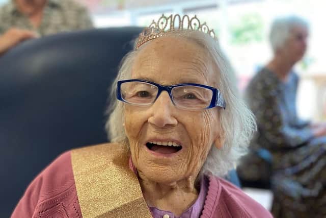 Linda Bufton on her 100th Birthday