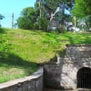 Oswalds Well and Raven statue