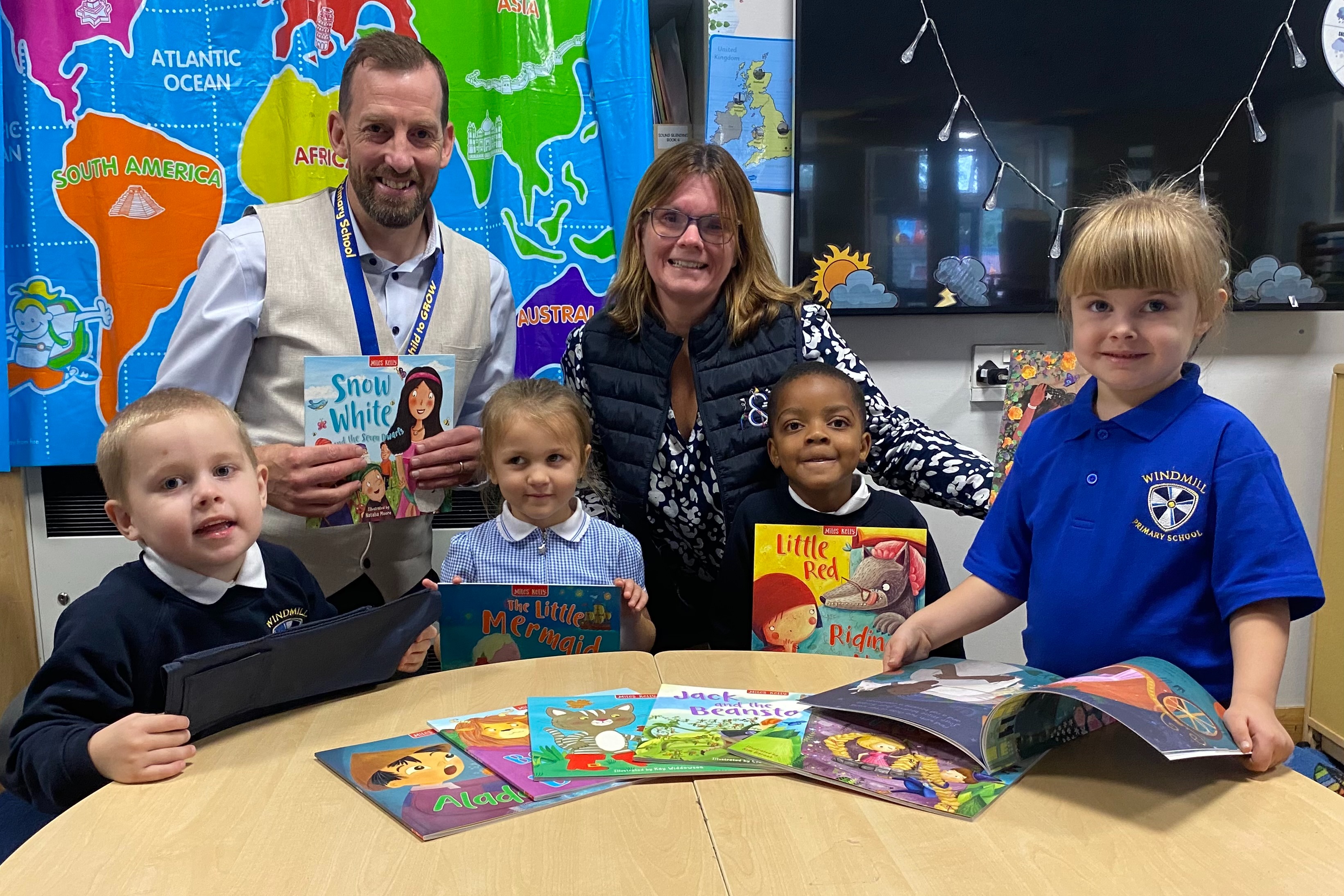 Telford reception pupils gifted 10 books each to inspire a love of reading