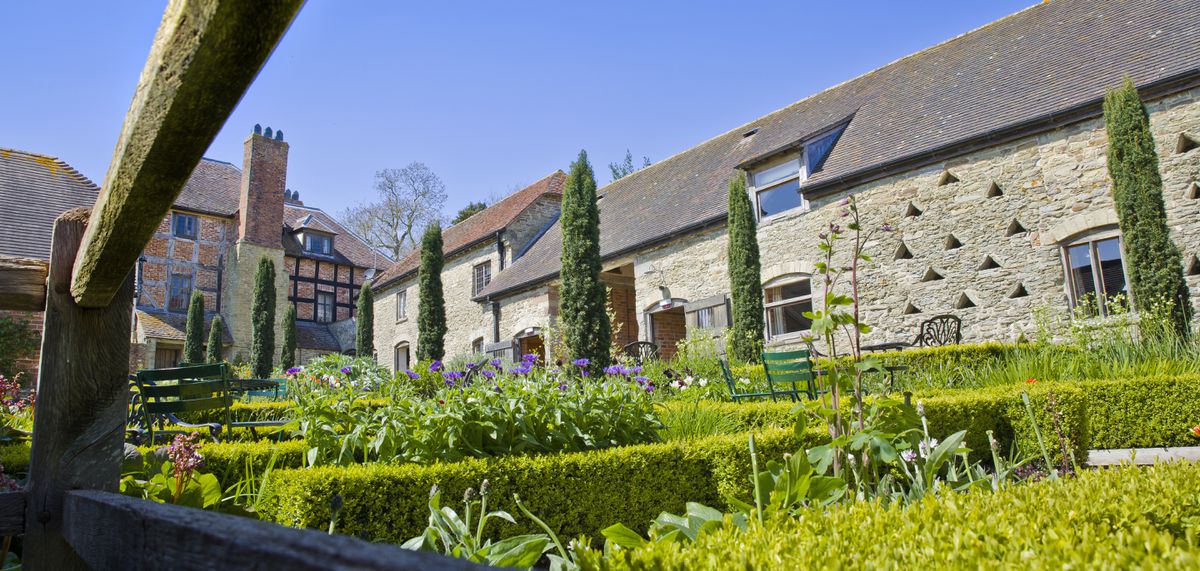 Walled gardens – Old Downton Lodge is picture perfect, especially in the summer
