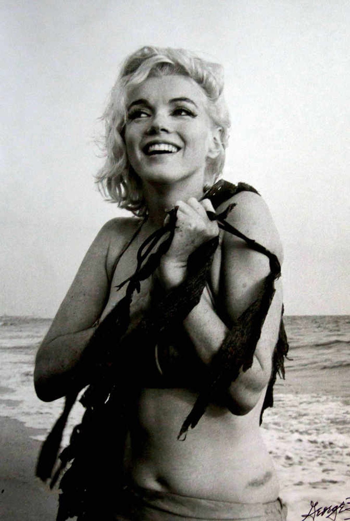 18 Rare Early Photos of Marilyn Monroe in Griffith Park 