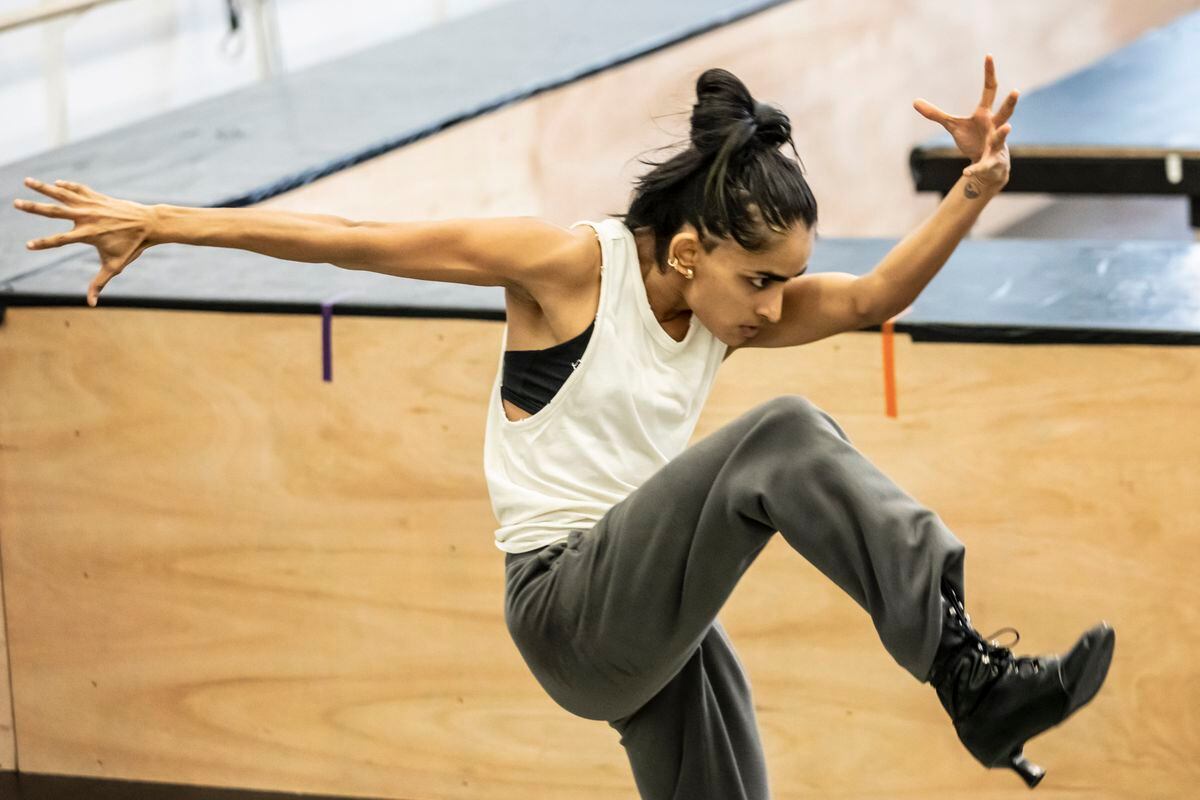 Aishwarya Raut in rehersals   Photo by Johan Persson