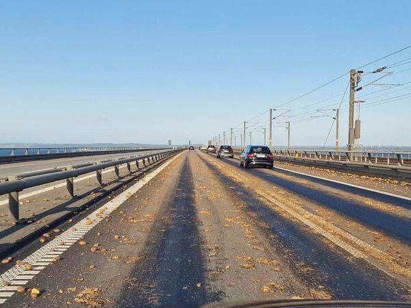 Potatoes are seen scattered across the carriageway on the western part of the Great Belt Bridge