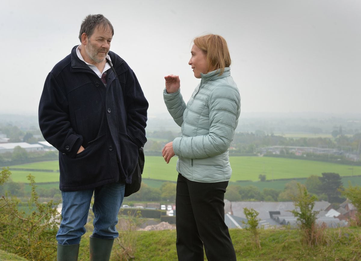 North Shropshire MP Helen Morgan talks with Dr George Nash at Old Oswestry Hillfort