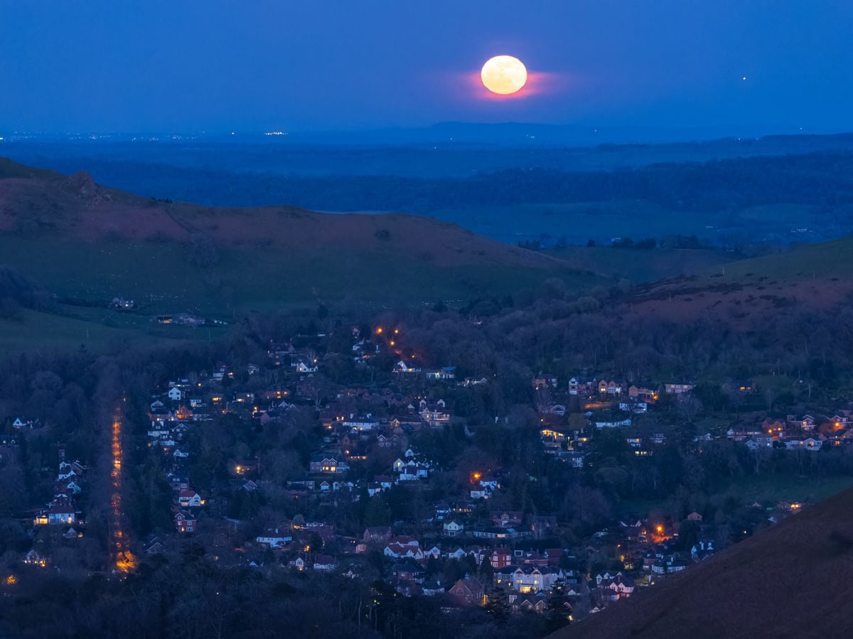 Shropshire Hills photographer Andrew Fusek Peters captured the spectacular full moon rising over Church Stretton