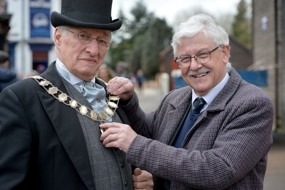 The mayor of Blists Hill – 'Albert William Purkiss', played by Keith Minshull, meets the real mayor of Oakengates, Councillor Stephen Reynolds.