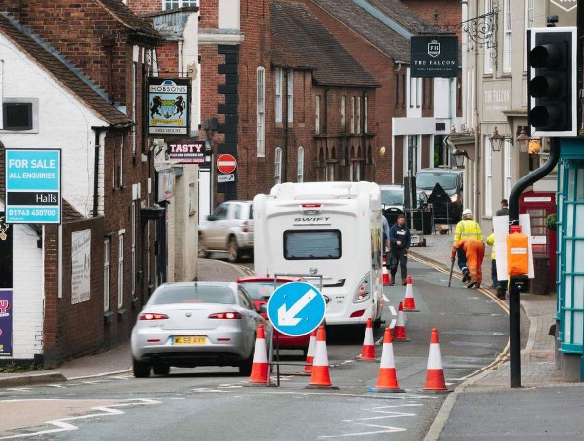 Two-way lights while gas works in Bridgnorth take place