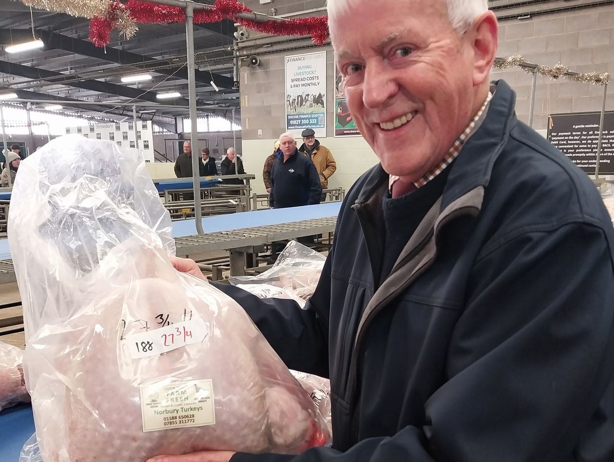 Christmas poultry auction in Shrewsbury is busy as geese sell for £200 