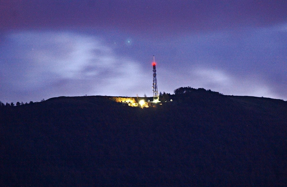 The revived beacon in 2007 – John complained it was not bright enough, and it was upgraded and made brighter in 2012.