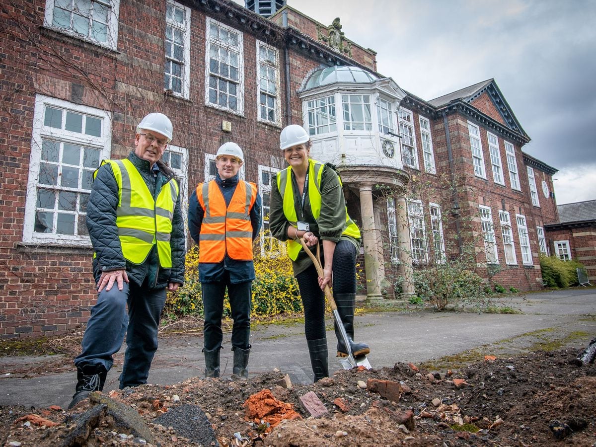 Haydn Griffiths and Mandie Mulloy of YMCA Wellington with Managing Director at Jessup Partnerships, Chris Timmins on site at the former New College, Wellington