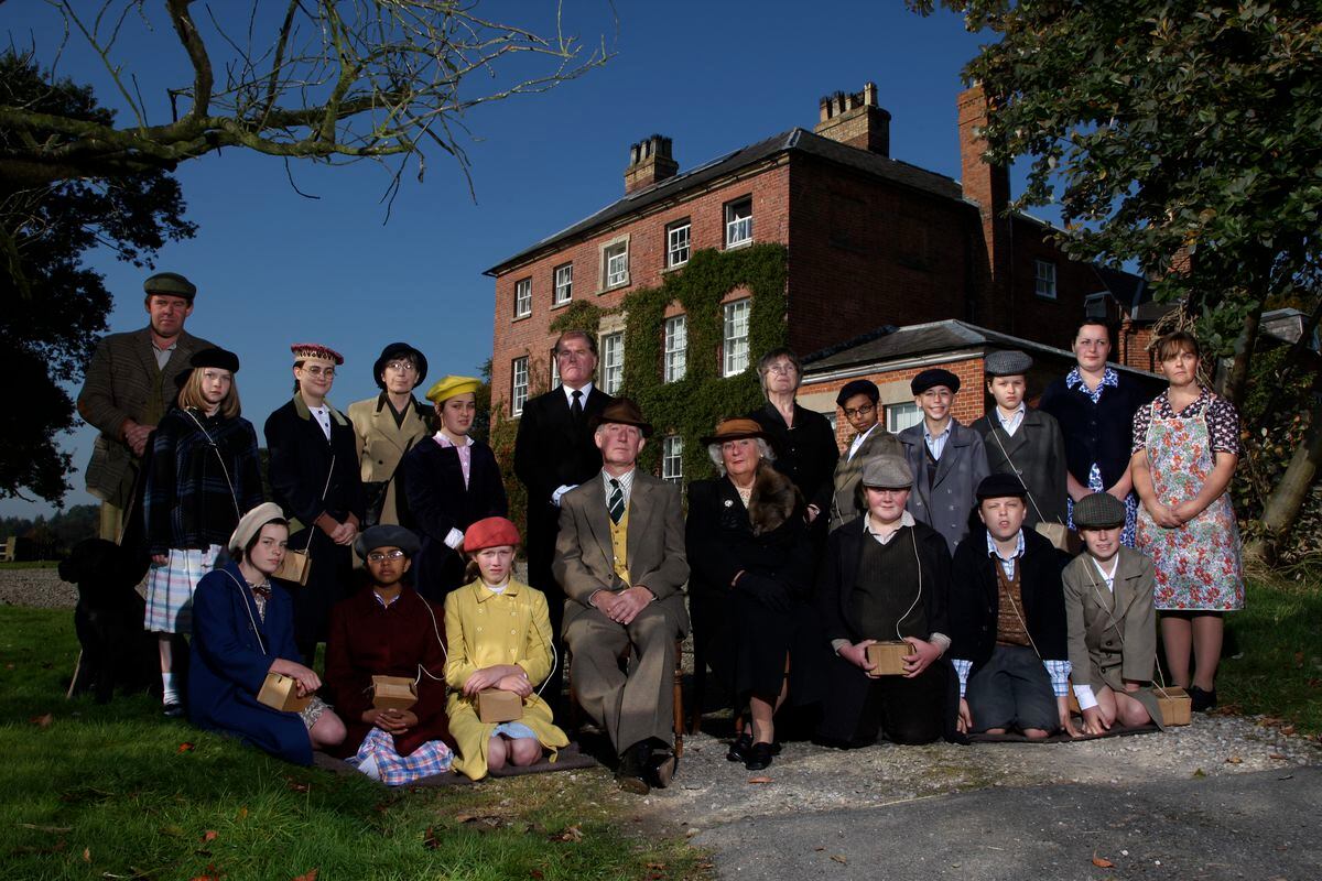 The cast for Evacuation to the Manor House filmed at Pradoe Hall, West Felton.